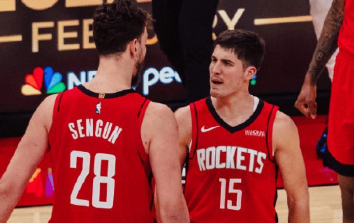 B体育-55分+40分+46分!NBA历史首人!本赛季的MVP,悬念不大了