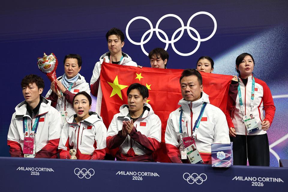 B体育登录入口-带伤出战失误摔倒，隋文静含泪道歉：辜负大家期待！韩聪暖心安慰